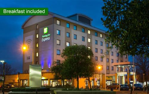 Фотография гостиницы Holiday Inn Express London - Wandsworth, an IHG Hotel
