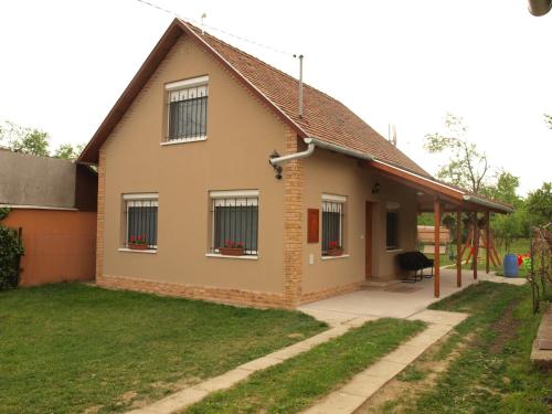 Фотография гостевого дома Kevikincses Vendégház