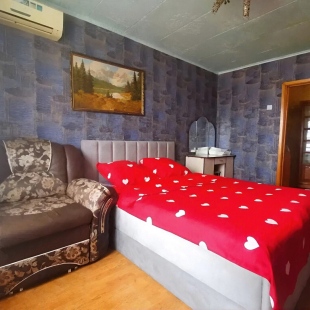 Фотография квартиры Квартира Уютная Двухкомнатная