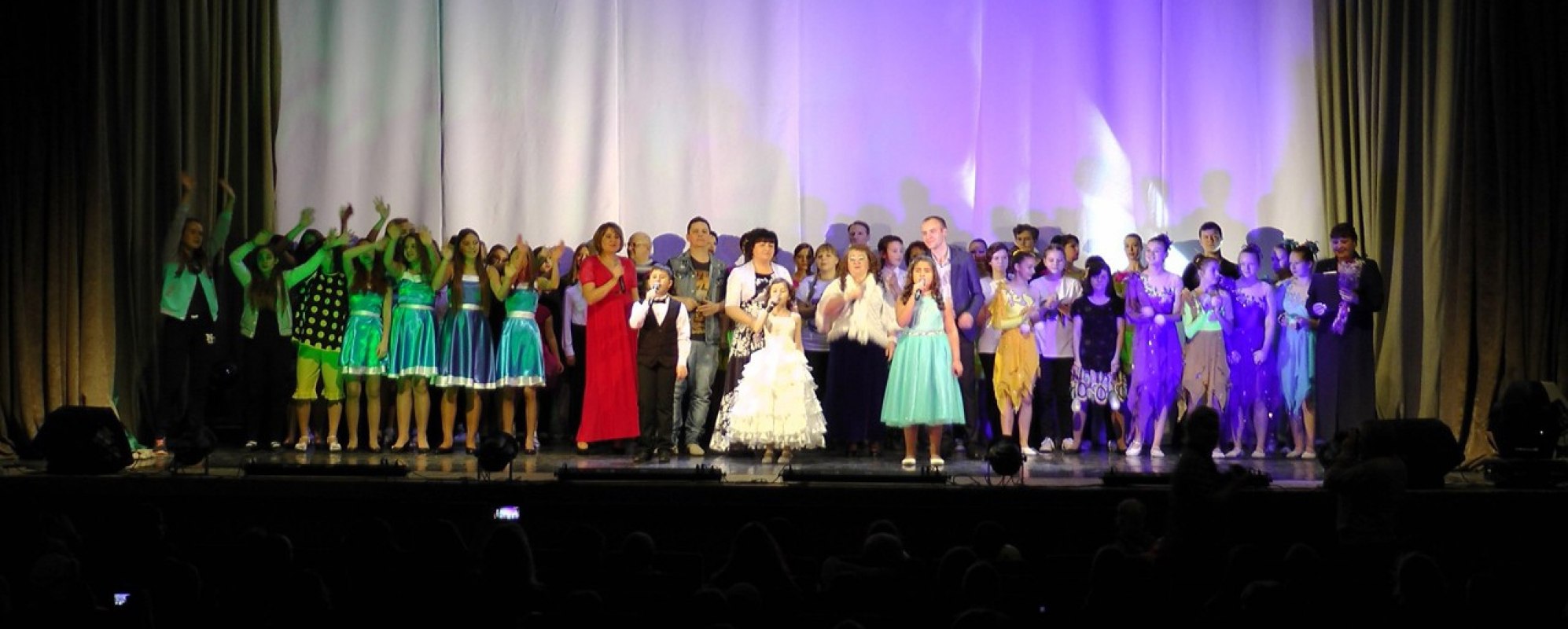 Фотографии концертного зала Центр культуры Печенгского муниципального округа Зрительный зал