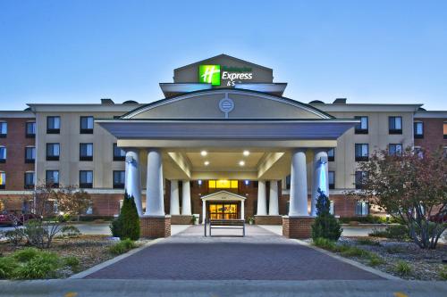 Фотография гостиницы Holiday Inn Express Hotel & Suites Anderson, an IHG Hotel