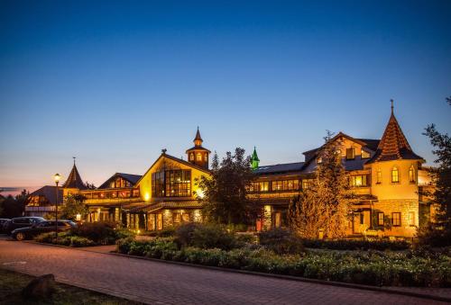 Фотография гостиницы Wellnesshotel Seeschlößchen - Privat- Spa & Naturresort