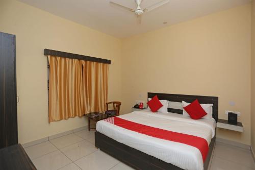 Фотография гостиницы OYO Flagship 27030 Hotel Blue Bell