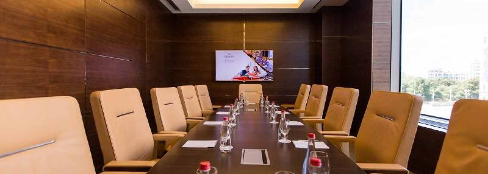 Фотография комнаты для переговоров Львов