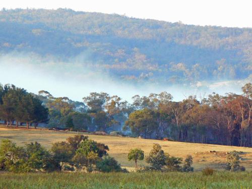 Фотография гостевого дома Candlebark Retreat