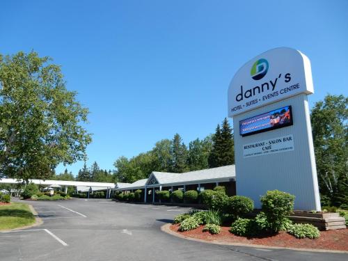 Фотография мини отеля Dannys Hotel Suites; SureStay Collection by Best Western