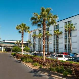 Фотографии гостиницы
Crowne Plaza Jacksonville Airport, an IHG Hotel