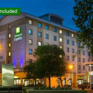 Фотографии гостиницы
Holiday Inn Express London - Wandsworth, an IHG Hotel