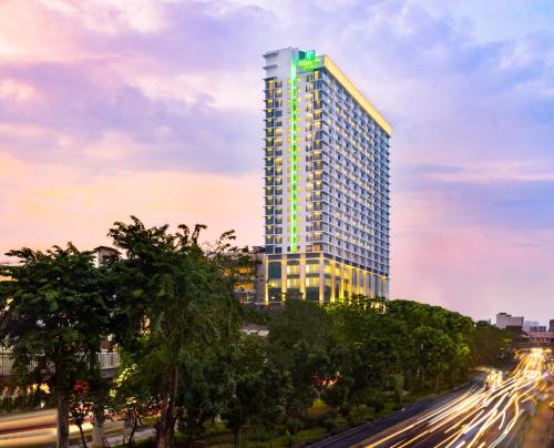 Фотография гостиницы Holiday Inn & Suites Jakarta Gajah Mada, an IHG Hotel