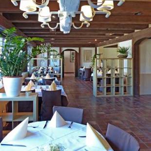 Фотографии гостиницы
Donnici im Schwyzerhüsli