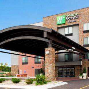 Фотографии гостиницы 
            Holiday Inn Express and Suites Rochester West-Medical Center, an IHG Hotel