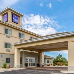 Фотография гостиницы Sleep Inn & Suites