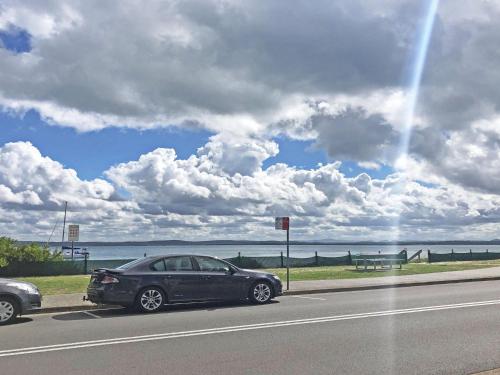 Фотографии гостевого дома
Stillwater', 25 Victoria Parade - large cottage across from the water sleeping 13