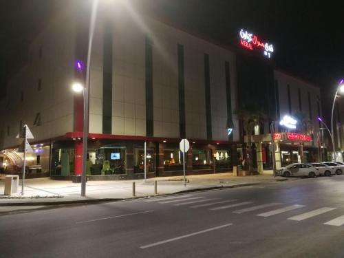 Фотография гостиницы Meral Crown Hotel