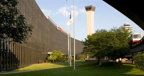 Фотография гостиницы Hilton Chicago O'Hare Airport