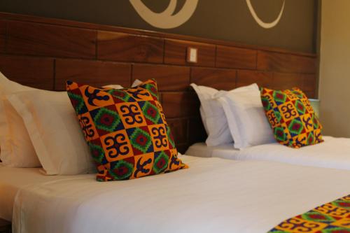 Фотографии гостиницы
Airport West Hotel