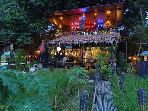 Фотография хостела Do Dee Cafe Bangkok Hostel