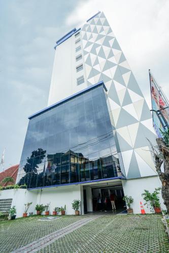 Фотография гостиницы Radja Art and Boutique Hotel Simpang Lima