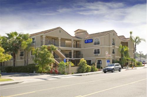 Фотография гостиницы Americas Best Value Laguna Inn and Suites