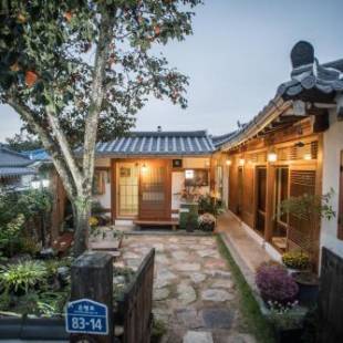 Фотографии гостевого дома
Hanok Story Guesthouse