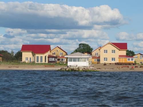 Фотографии базы отдыха
Загородный клуб Ustje Beach Resort