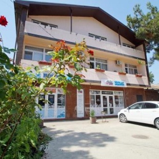 Фотография гостевого дома Морской на Владимирской