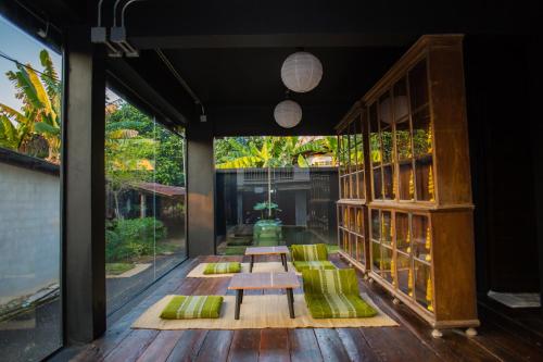 Фотография гостиницы Trat 101 Hotel - SHA Certified