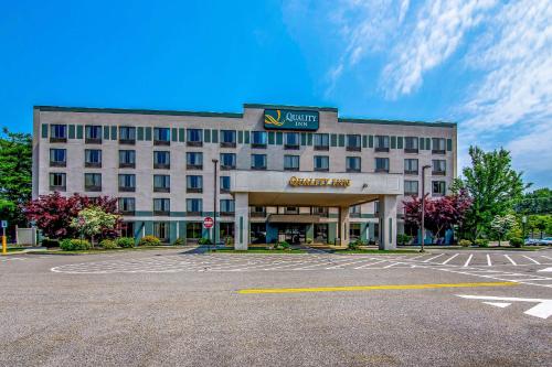 Фотография гостиницы Quality Inn Portsmouth