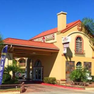 Фотографии гостиницы 
            Dynasty Suites Hotel