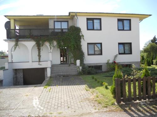 Фотография гостевого дома Kuressaare White Villa