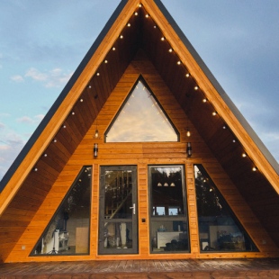 Фотография Коттеджа Частный дом Уютный А-фрейм у Леса