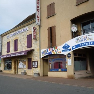 Фотография гостиницы Hôtel Restaurant Rond Point