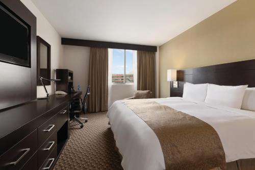 Фотография гостиницы DoubleTree by Hilton Queretaro