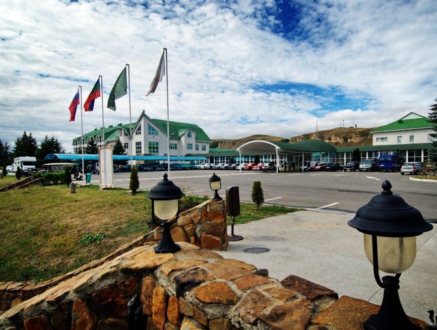 Фотография гостиницы Адиюх-Пэлас