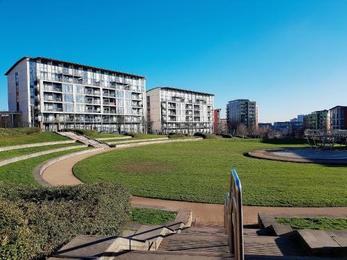 Фотография апарт отеля Cityscape Apartment in Birmingham with Self Checkin