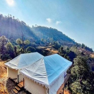 Фотография базы отдыха Moksham Himalayan Campsite Pangot