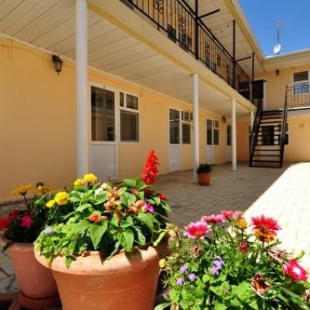 Фотография гостевого дома Камелия