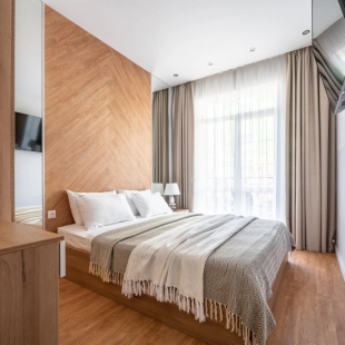 Фотография квартиры Апартаменты RED APARTMENTS Арт Лайт Сити апартамент Аделин