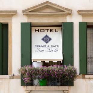 Фотографии гостиницы 
            Hotel Relais San Nicolò