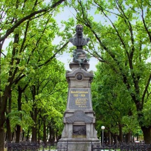 Фотография Памятник И. П. Котляревскому
