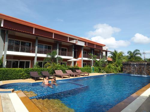 Фотография гостиницы Hatzanda Lanta Resort - SHA Extra Plus