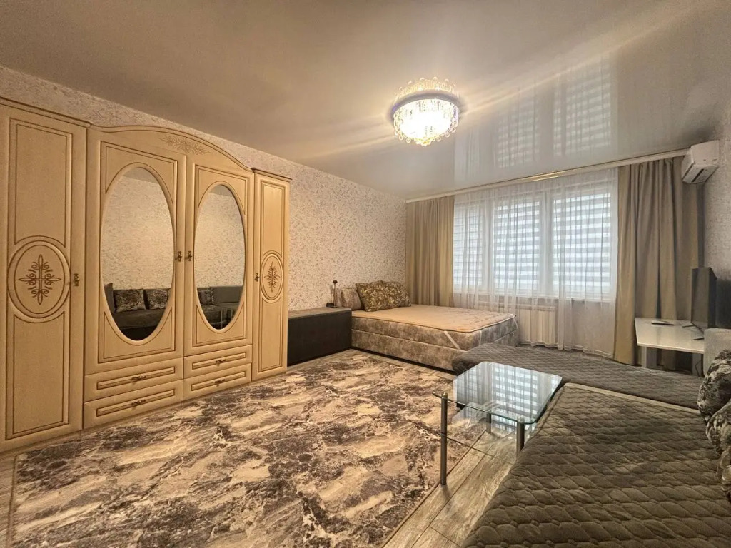 Фотография квартиры Апартаменты 2-комнатные HomeApart Скрыганова 4Д