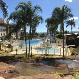 Фотография гостиницы Flat em Resort incrivel a 10 min da Esplanada, STF e PGR