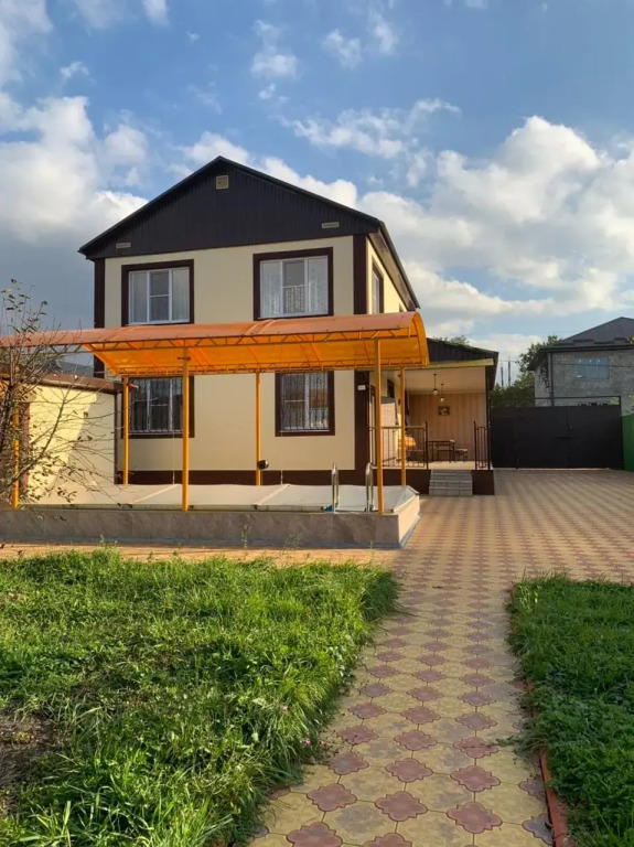 Фотография Коттеджа Частный Дом Двухэтажный с Бассейном