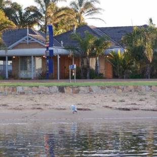 Фотографии мотеля
Coastal Waters Motor Inn