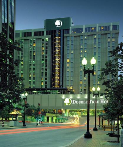 Фотография гостиницы DoubleTree by Hilton Hotel & Executive Meeting Center Omaha-Downtown
