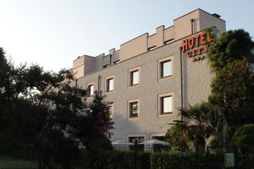 Фотография гостиницы Hotel City