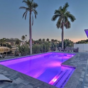 Фотография гостевого дома Canalfront Caribbean Retreat with Pool and Boat Dock