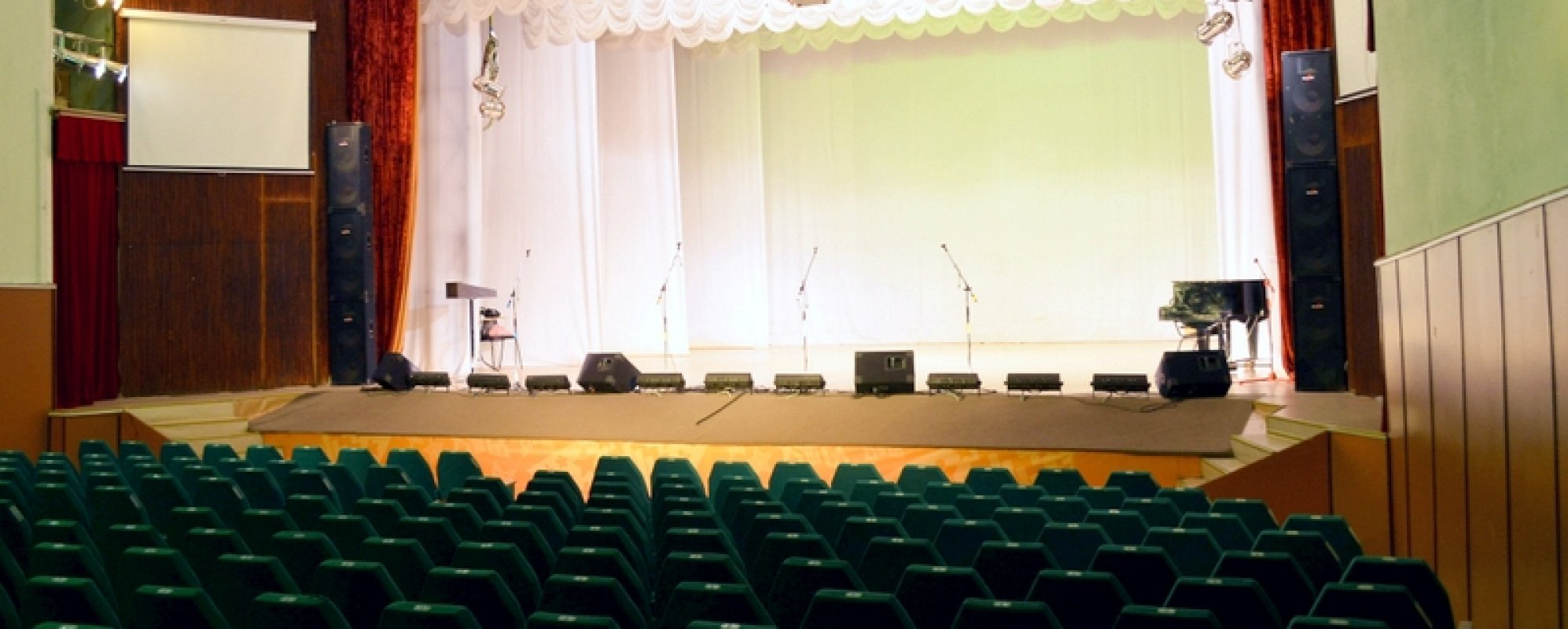 Фотографии концертного зала Большой зал ДК Приокский