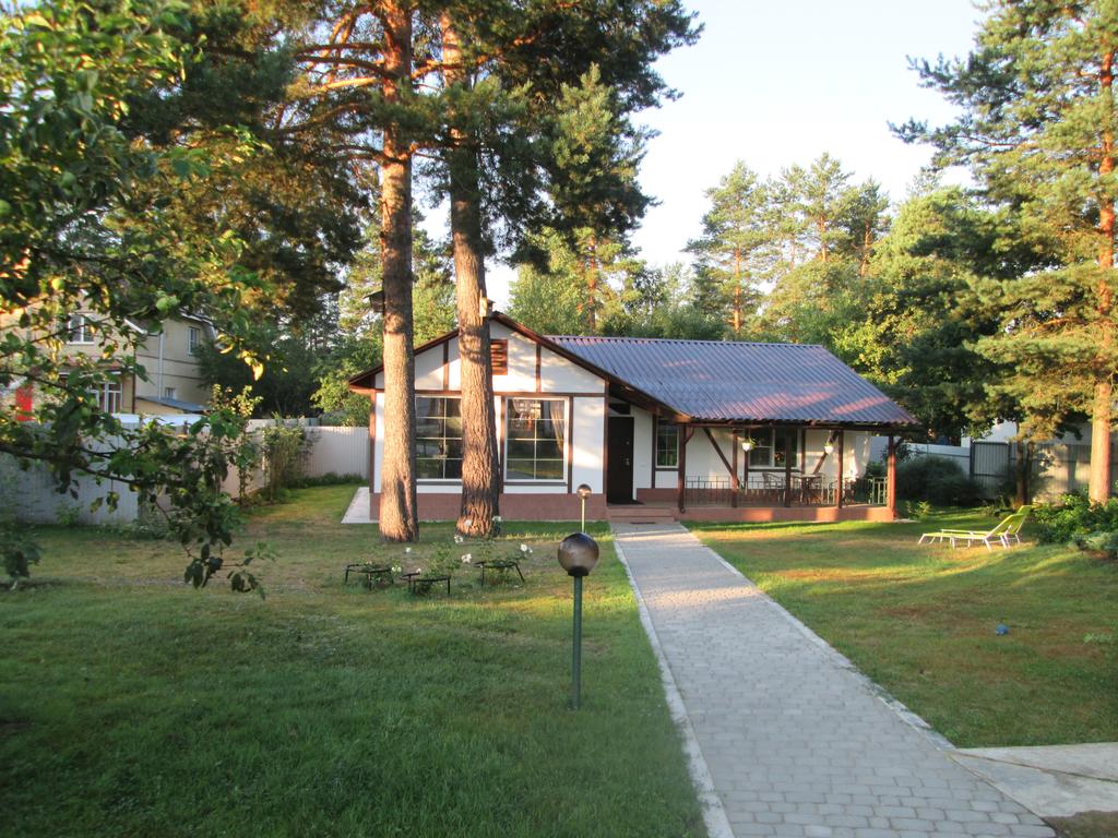 Фотография гостевого дома Дом под соснами